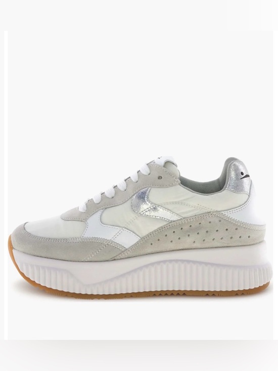 Voile Blanche Shoes - NWT VOILE BLANCHE Lana Fresh Metallic Sneaker in Ice-White
